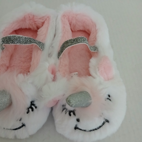 Cat & Jack Unicorn slippers New $8 - Picture 2 of 8